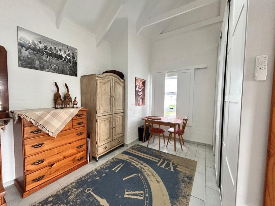 3 Bedroom Property for Sale in Britannia Bay Western Cape